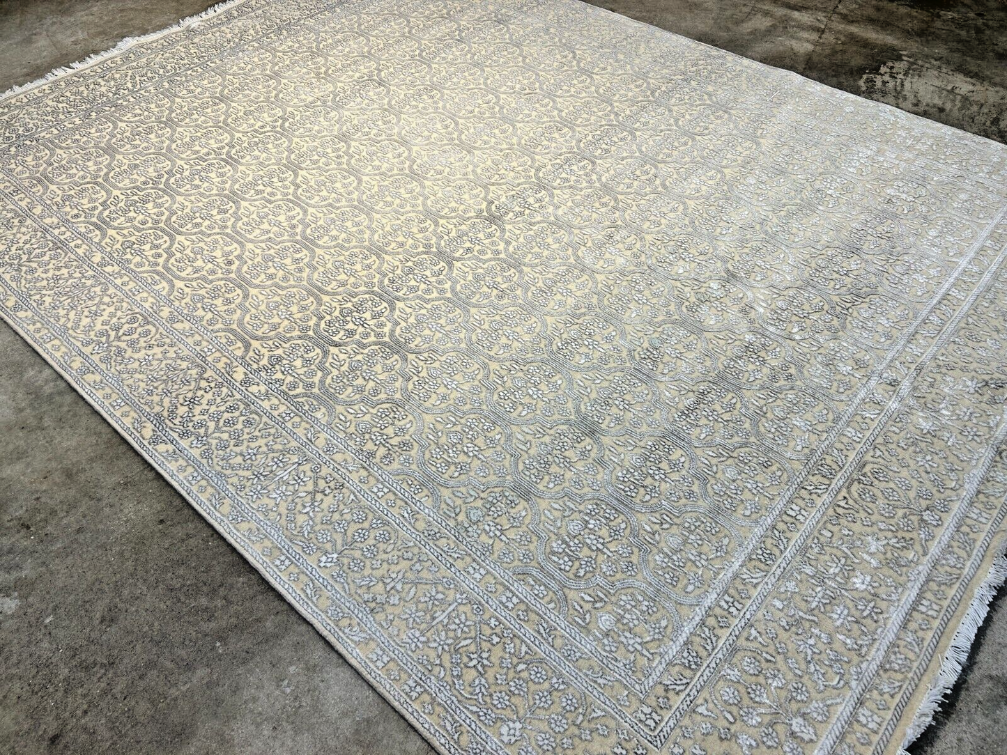 8' x 10'1" Hand-Knotted Silver 100% Wool Carpet - Indian All-Over Area Rug - 3D