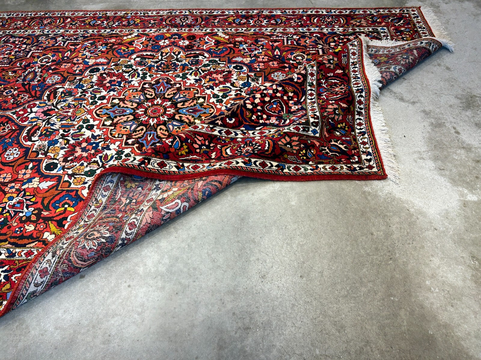 6'11"x9'8" Hand-Knotted 100% Wool Pile Bakhtiarie Carpet - Area Rug