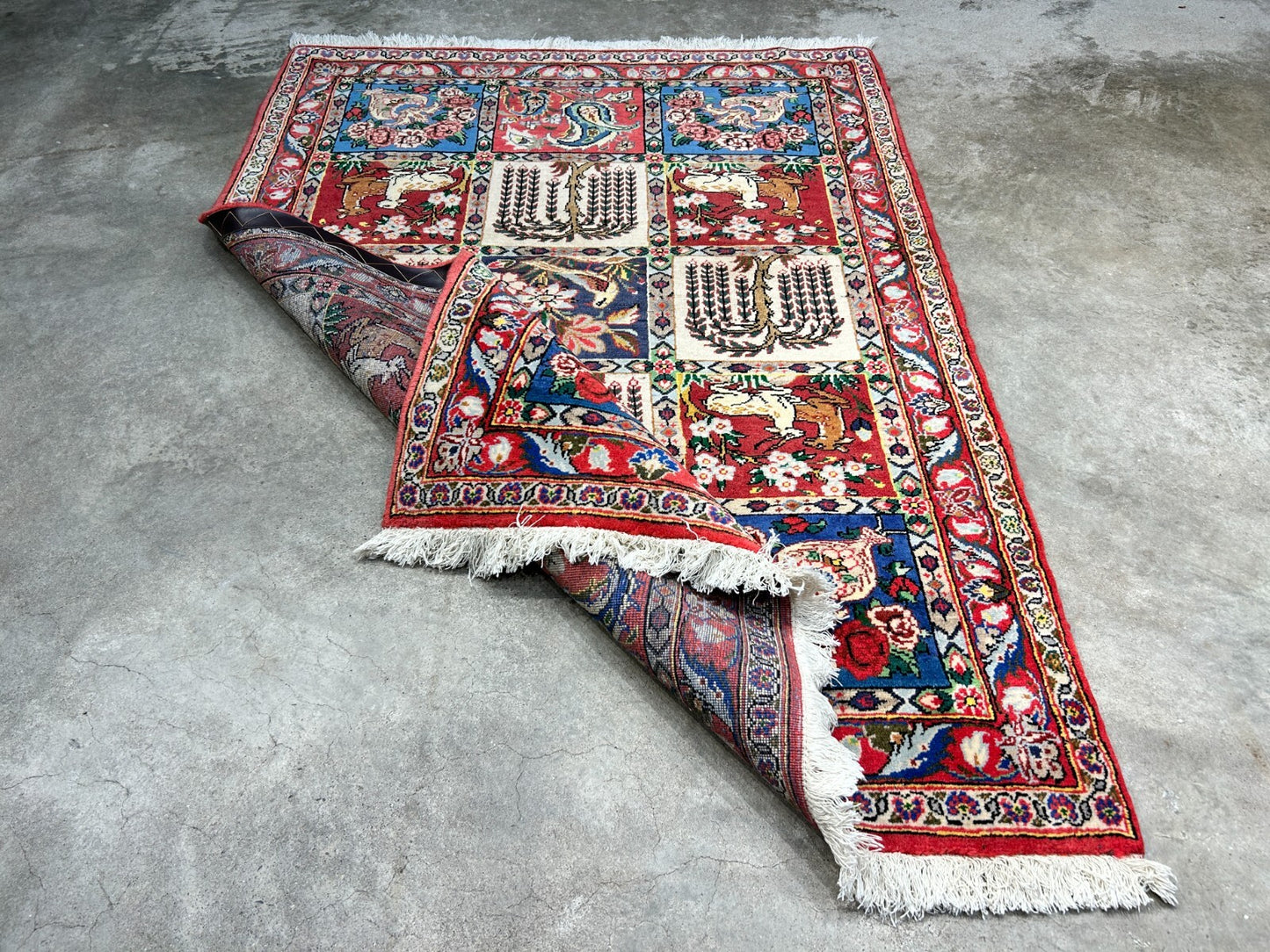 3'5"x5'2" Hand-Knotted 100% Lamb Wool Bakhtiarie Carpet - Area Rug