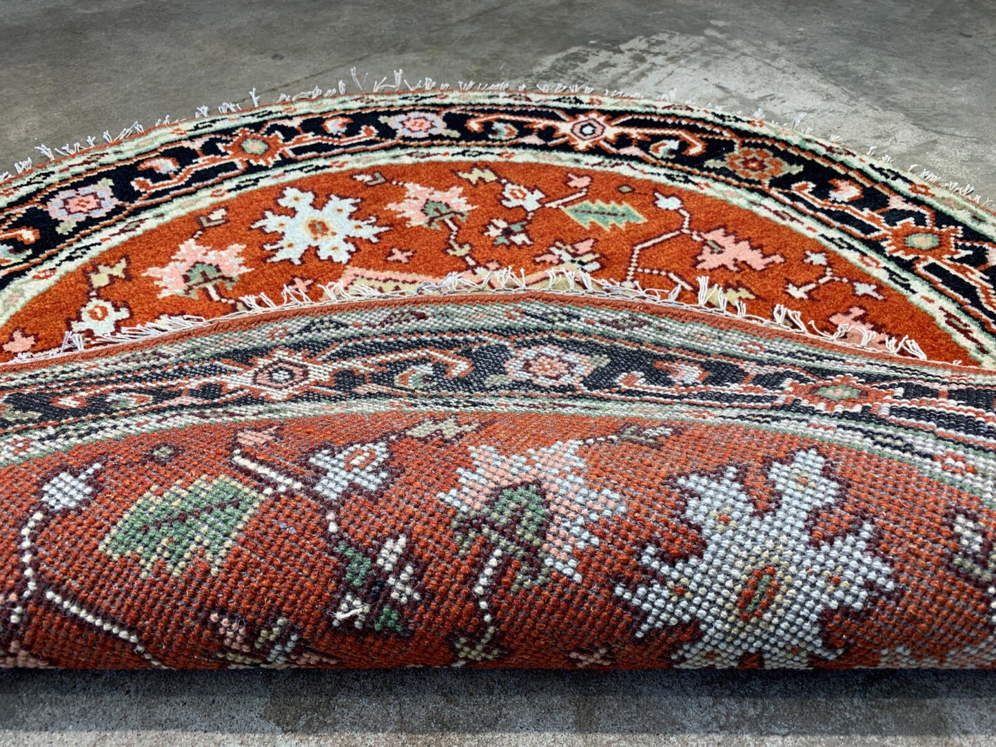 4' Diameter Exquisite Hand-Knotted 100% Wool Pile Oriental Rug