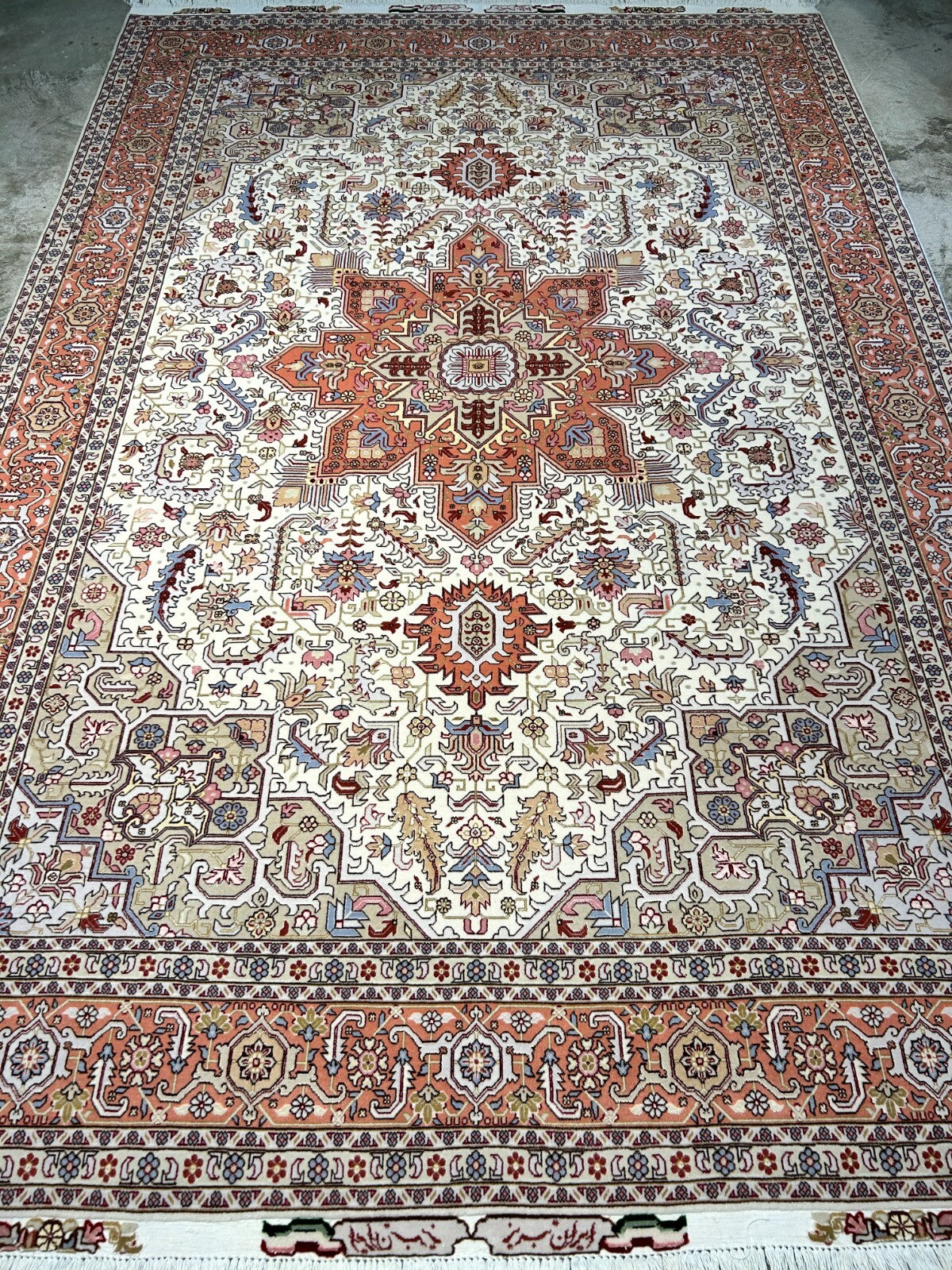 6'7"x9'10" Fine Hand-Knotted Wool & Silk Blend Tabrize Herize Carpet - Area Rug