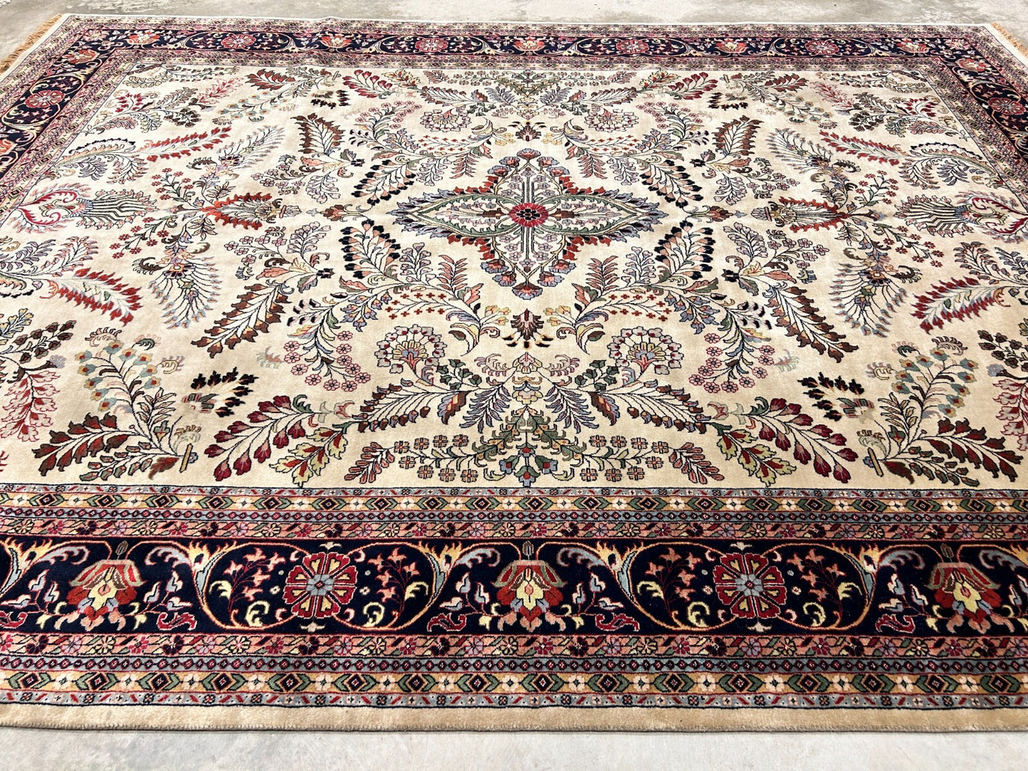 9'1"x12'1" Hand-Knotted 100% Lamb Wool Sarouke Design Carpet - Area Rug