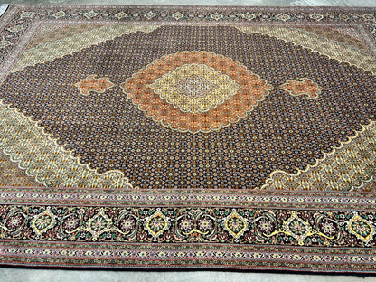 6'8"x10'2" Fine Hand-Knotted Wool & Silk Oriental Tabrize Rug - Area Carpet