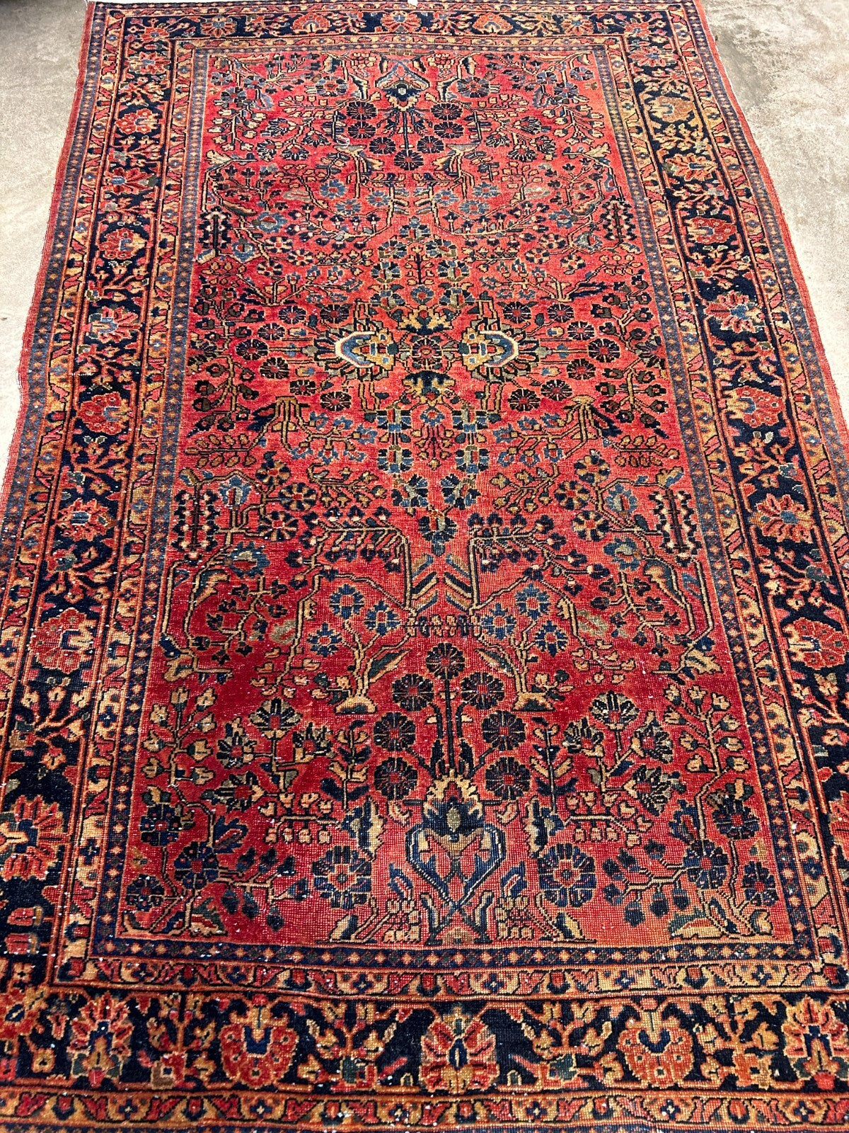4'9"x6'3" Collector Antique Hand-Knotted 100% Wool Sarouke Rug
