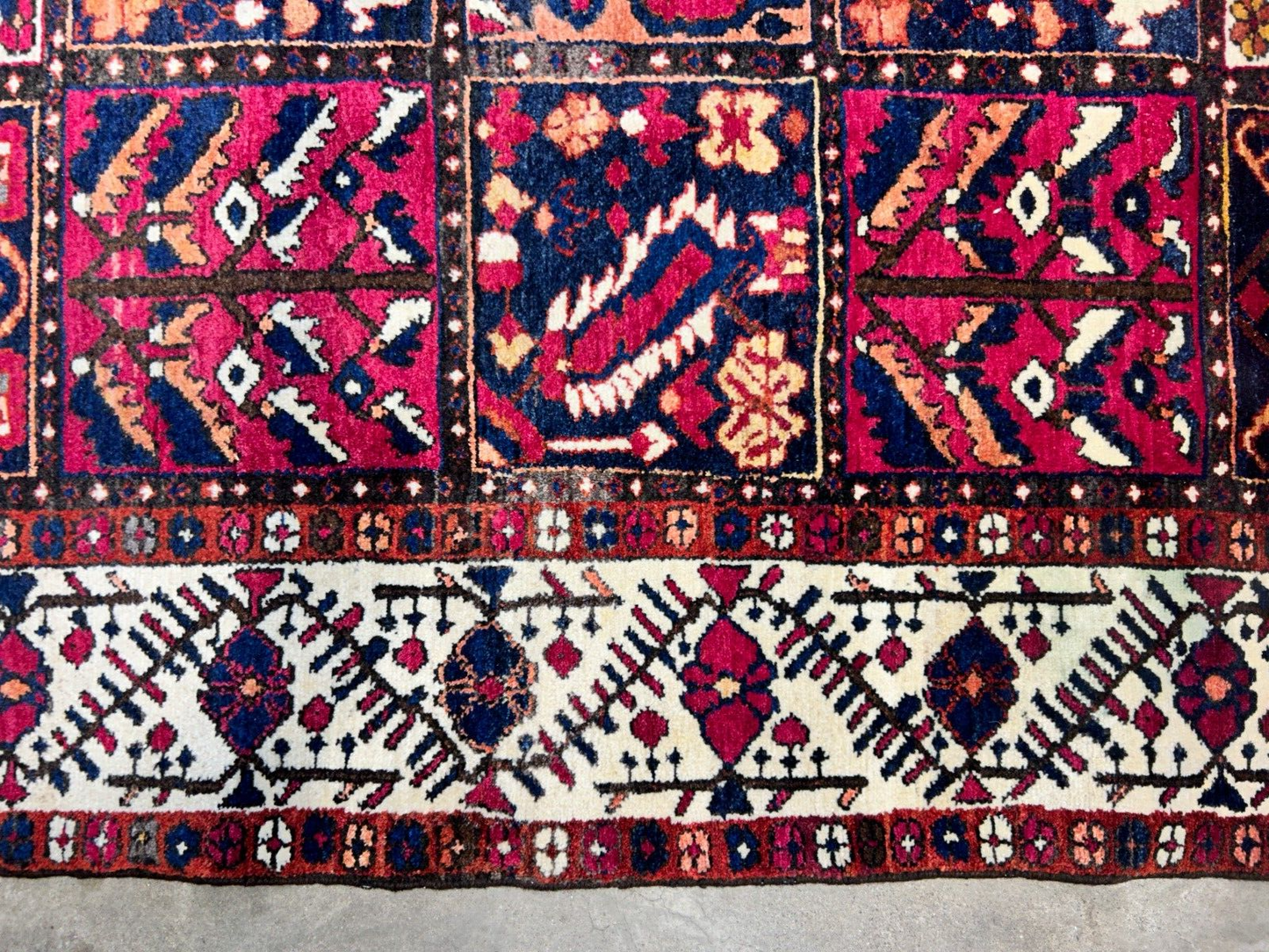 7'1"x10'1" Hand-Knotted 100% Lamb Wool Bakhtiarie Carpet - Area Rug