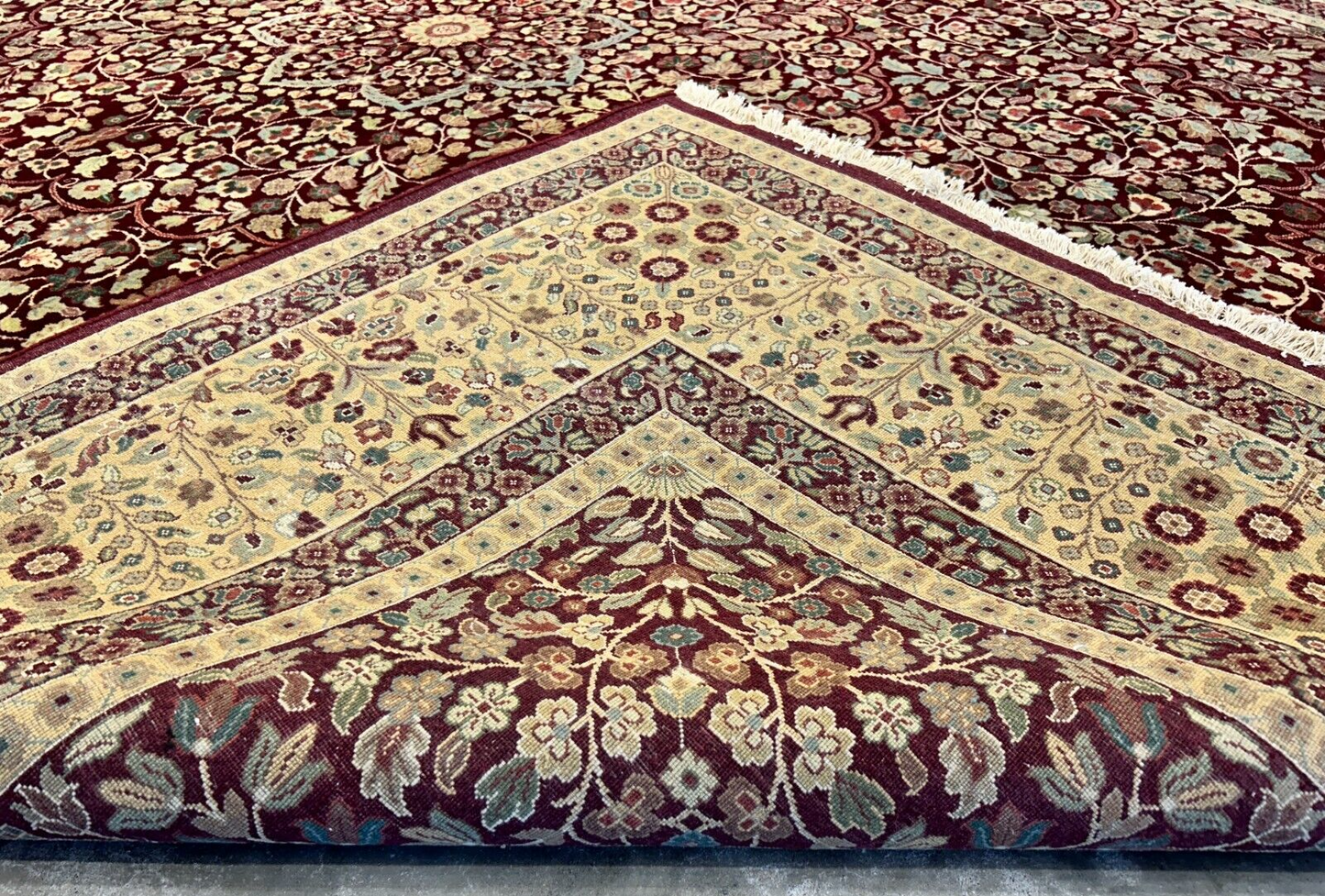 9'x12' Hand-Knotted 100% Lamb Wool Pile Persiane Design Carpet - Area Rug