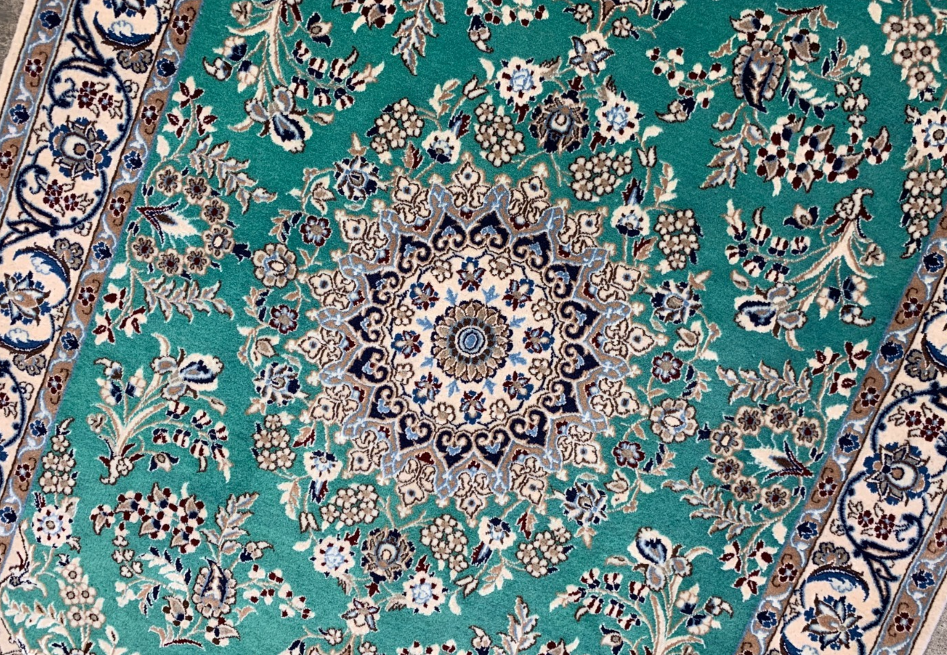 3'3"x4'9'' Very Fine Hand-Knotted Silk & Wool Naine Area Rug - Carpet