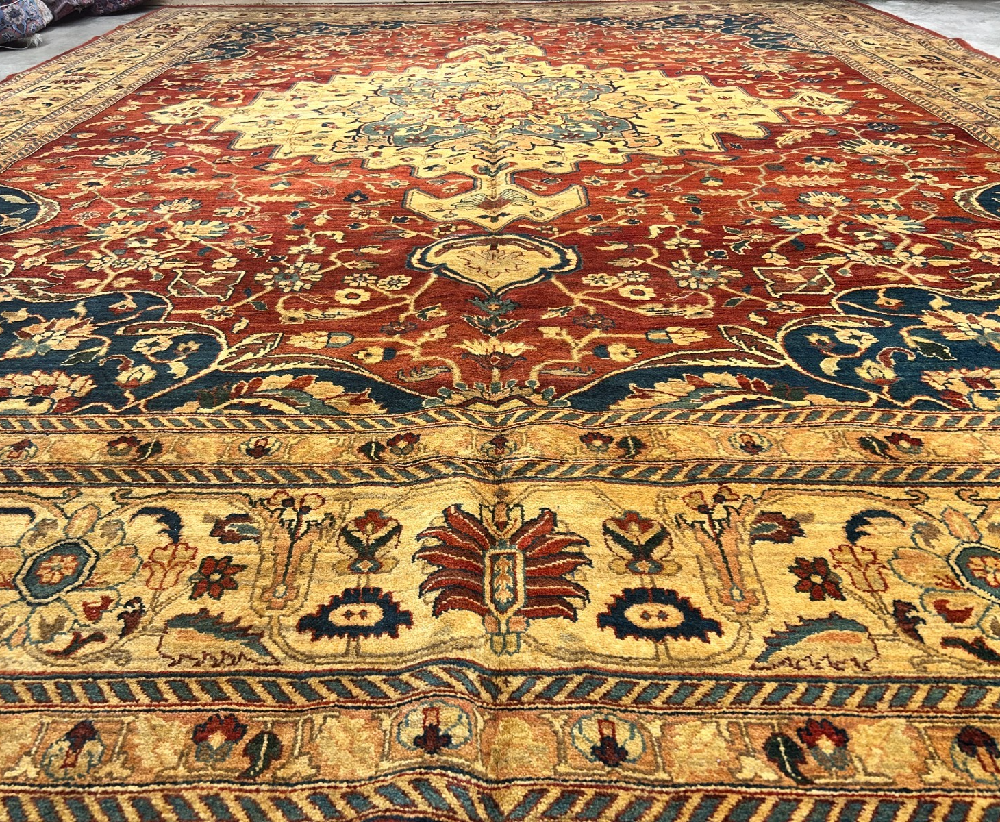 11'11"x15'5" Hand-Knotted 100% Wool Pile Herize Area Rug - Carpet