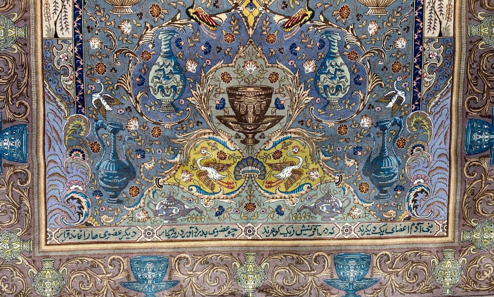 Exquisite 5'10"x8'3" Hand-Knotted Wool & Silk Blend Tabrize Area Rug - Carpet