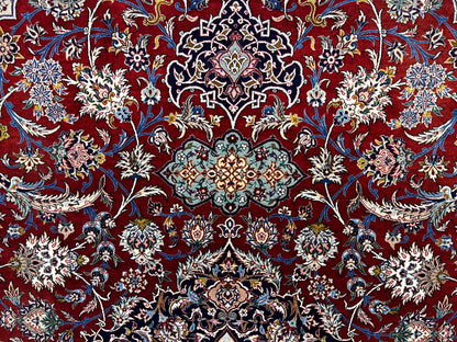 8'1"x11'9" Extra Fine Hand-Knotted Wool & Silk Isfahane Rug