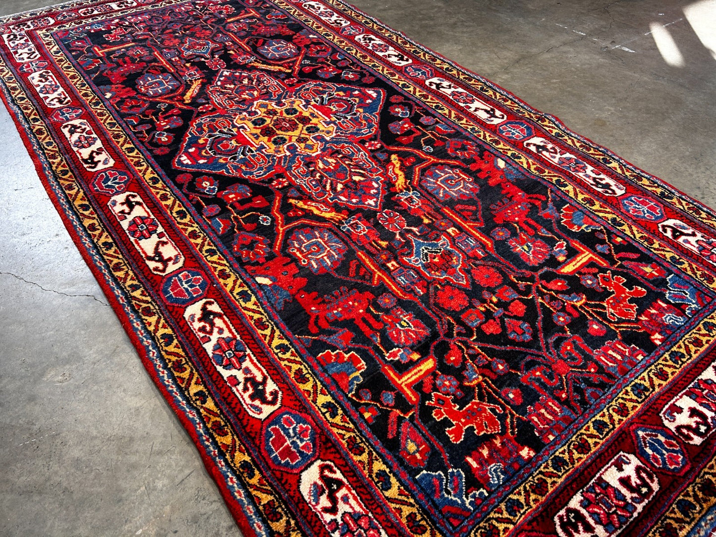 5'0" x 9'5'' Hand-Knotted 100% Lamb Wool Pile Nahavande Area Rug
