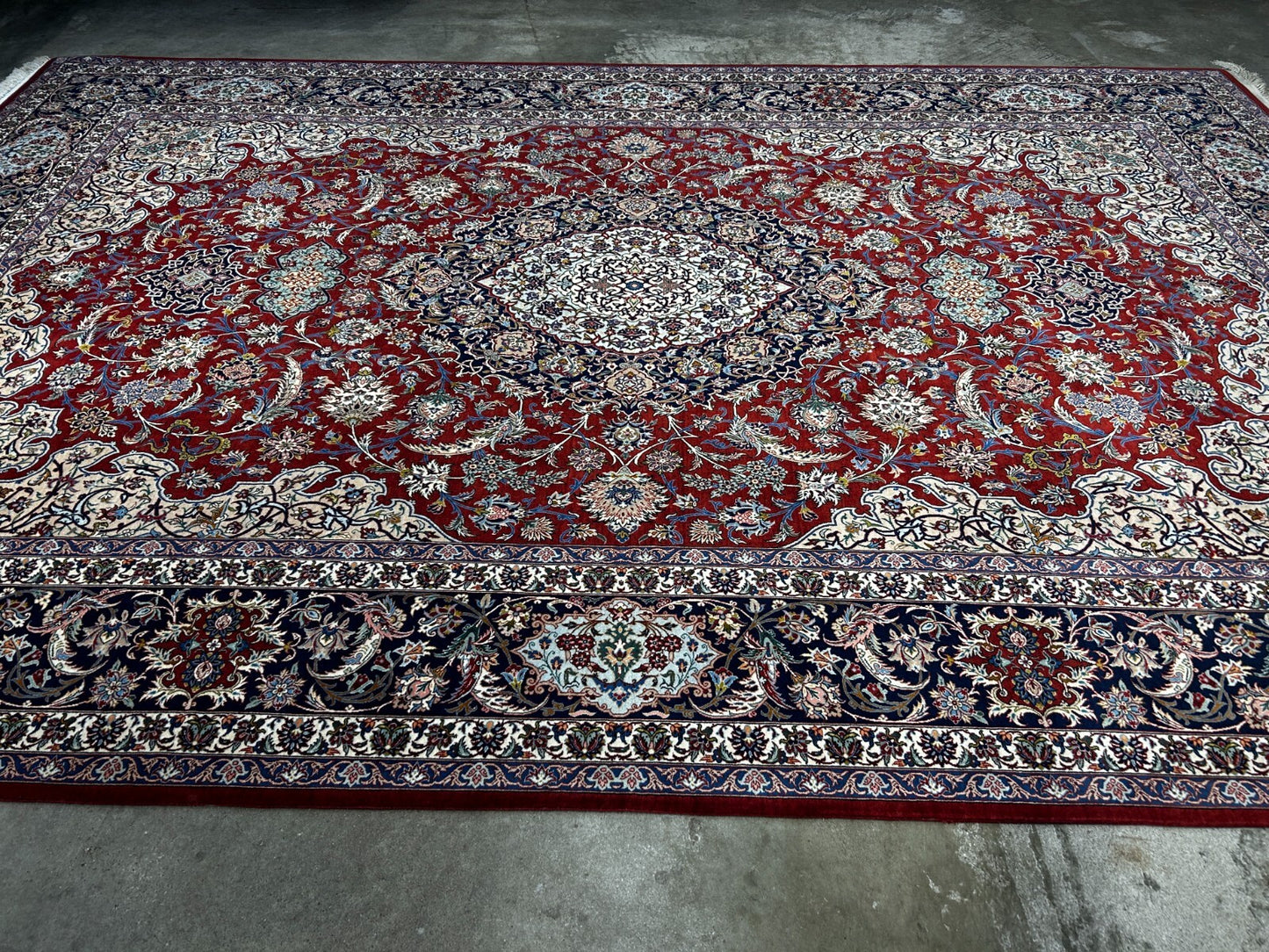 8'1"x11'9" Extra Fine Hand-Knotted Wool & Silk Isfahane Rug