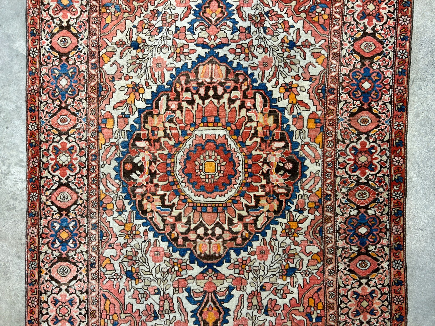 3'3"x5' Antique Hand-Knotted 100% Wool Pile Sarouke Farahan Rug