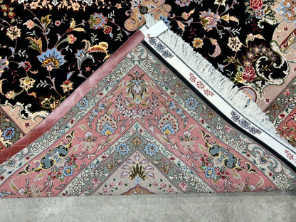 6'9"x10'5" Very Fine Hand-Knotted Wool & Silk Blend Tabrize Carpet - Area Rug