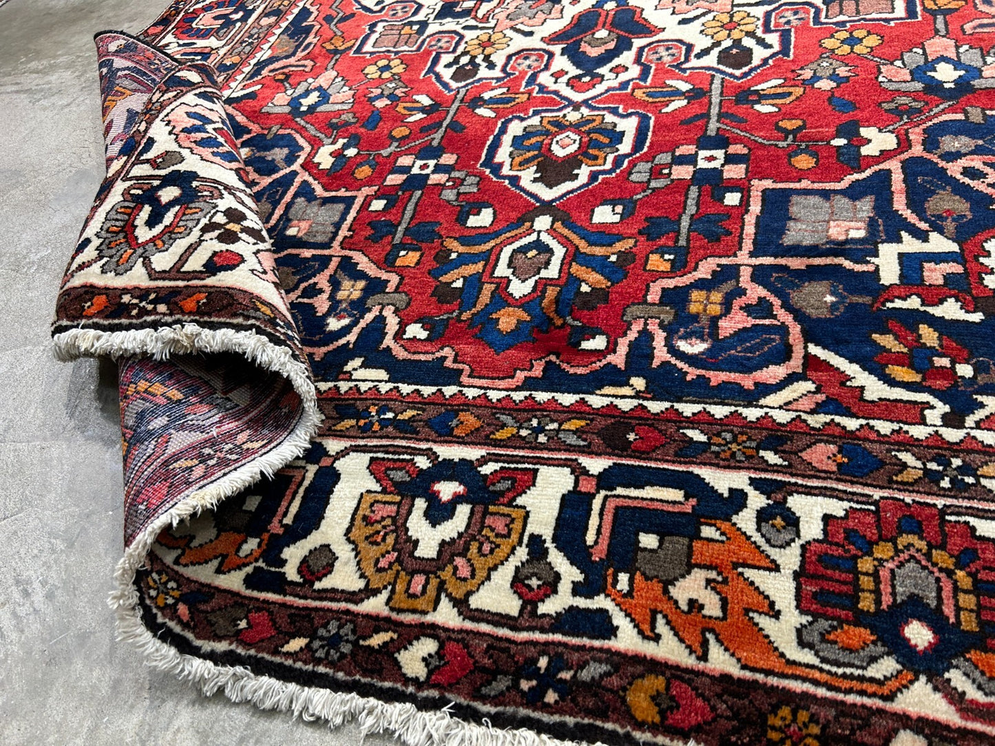 6'11"x10'4" Hand-Knotted 100% Wool Carpet - Bakhtiarie Area Rug