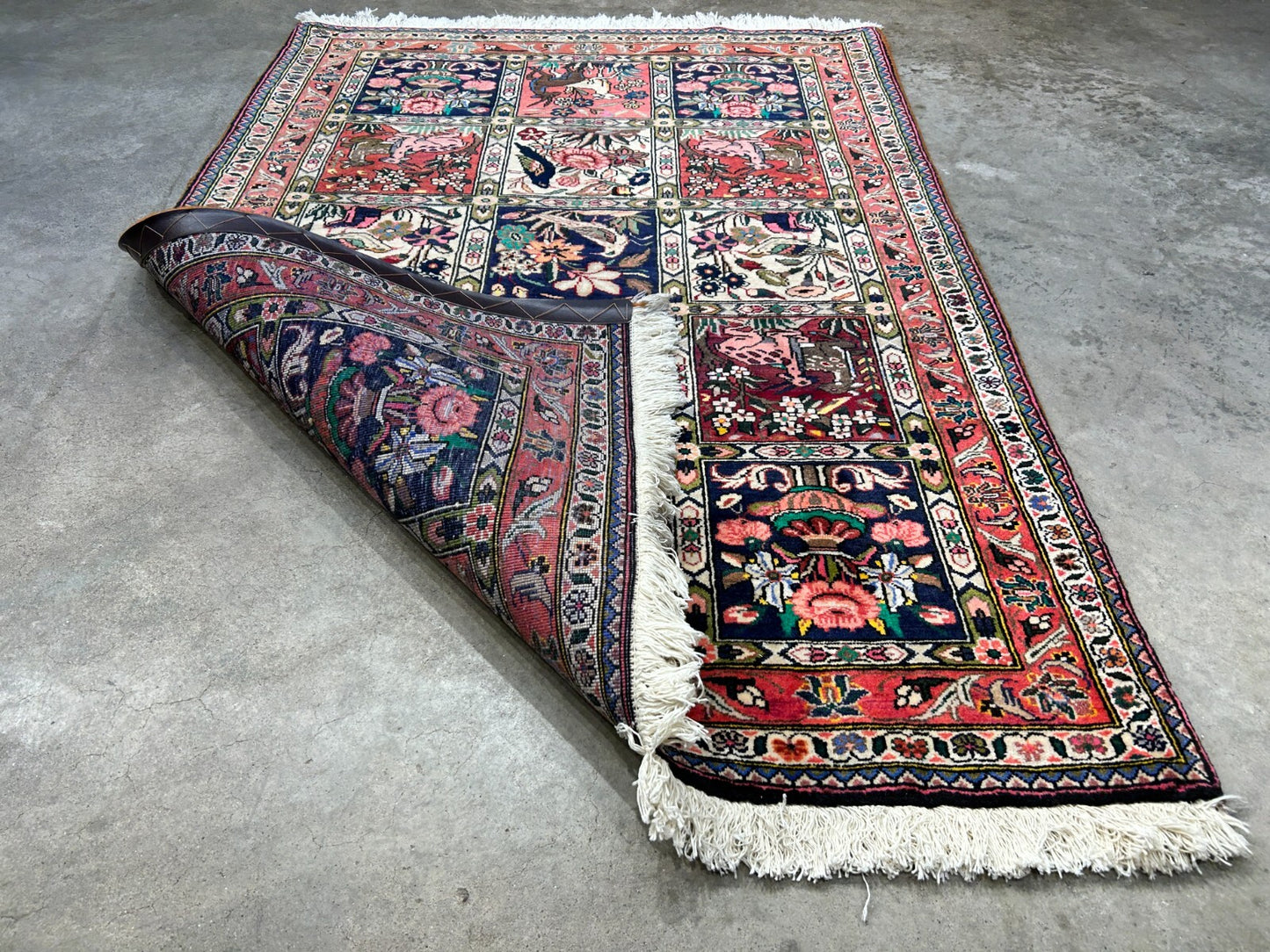 3'5"x4'10" Hand-Knotted 100% Lamb Wool Bakhtiarie Carpet - Area Rug
