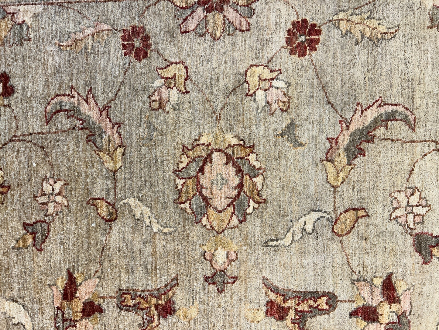 9'x12' Hand-Knotted 100% Wool Pile Indo-Agra Carpet - Area Rug