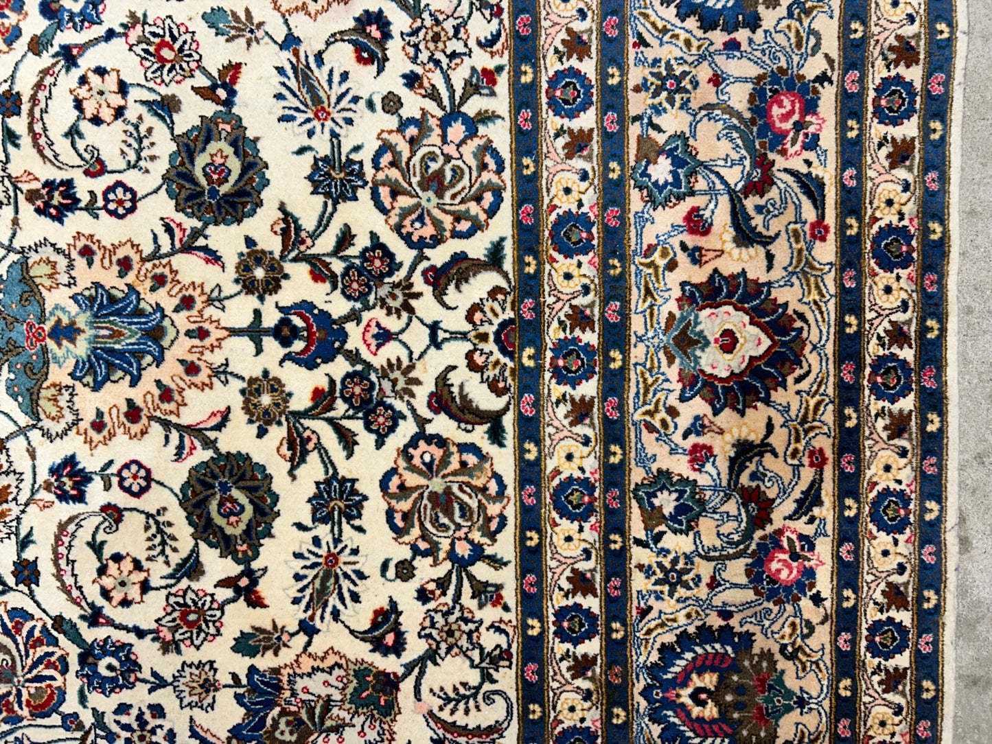 10'5"x13'8" Hand-Knotted 100% Wool Pile All-over Kashane Rug
