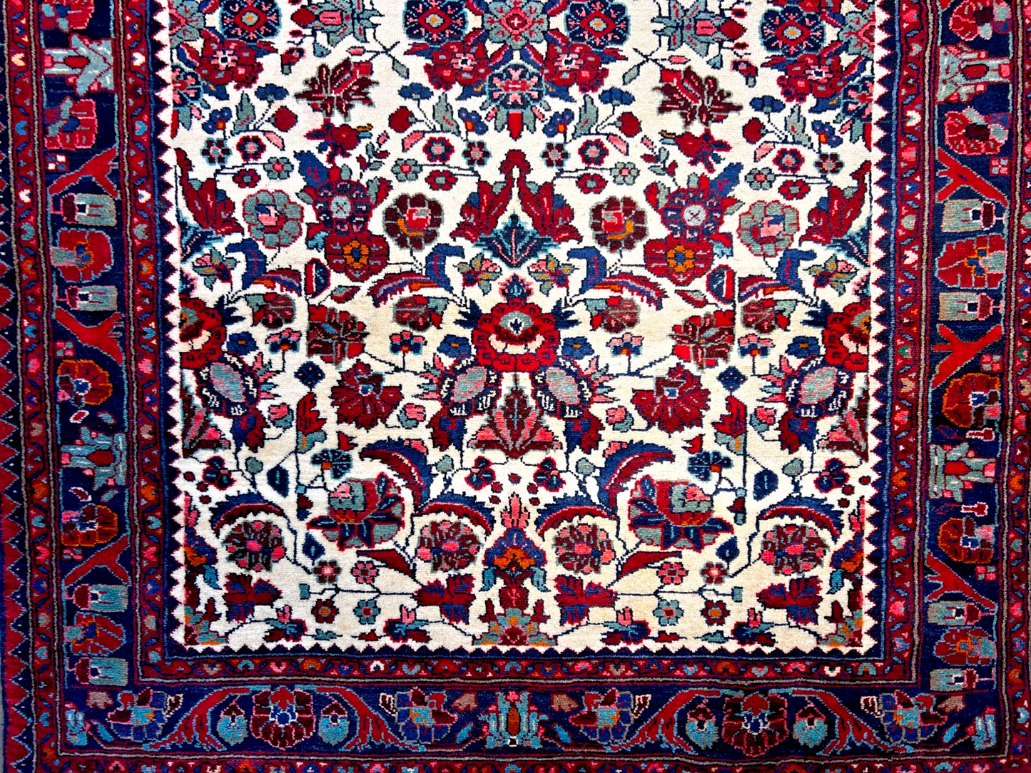 5'2" x 10'11'' Hand-Knotted 100% Lamb Wool Carpet - Hamadane Area Rug