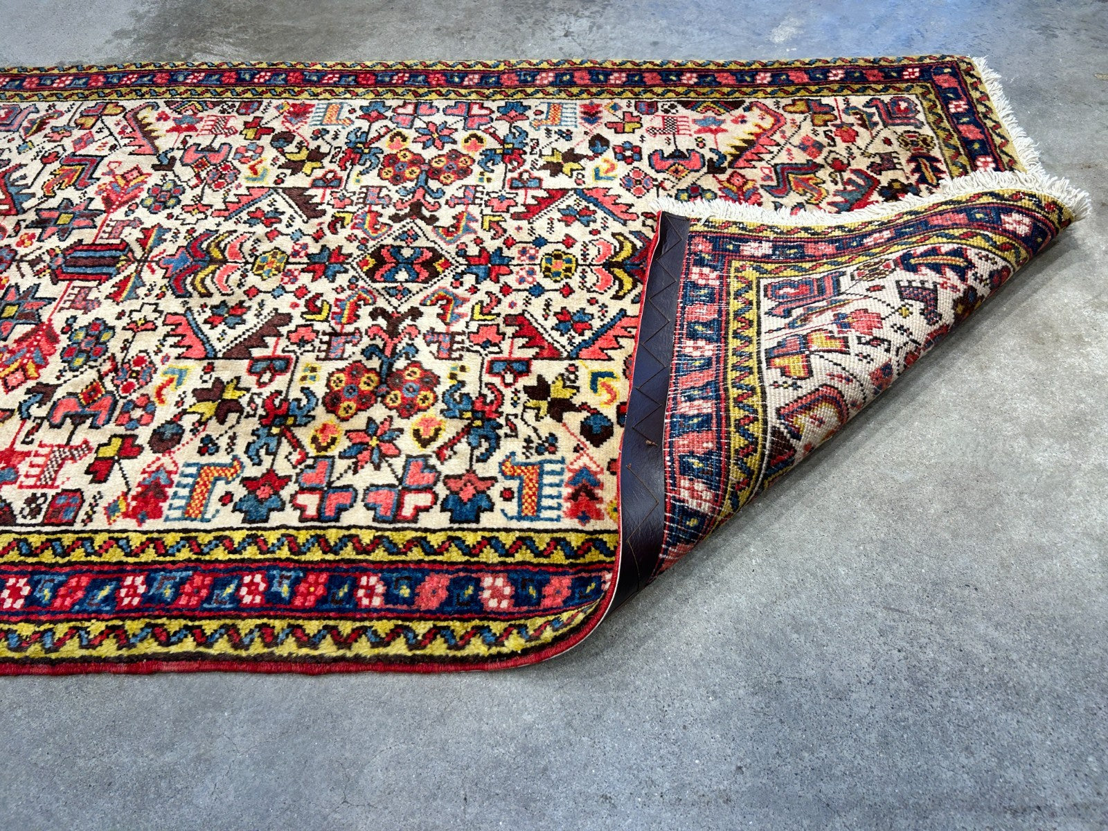 3'2"x5' Antique Hand-Knotted 100% Wool Pile Herize Bakhshayesh Rug