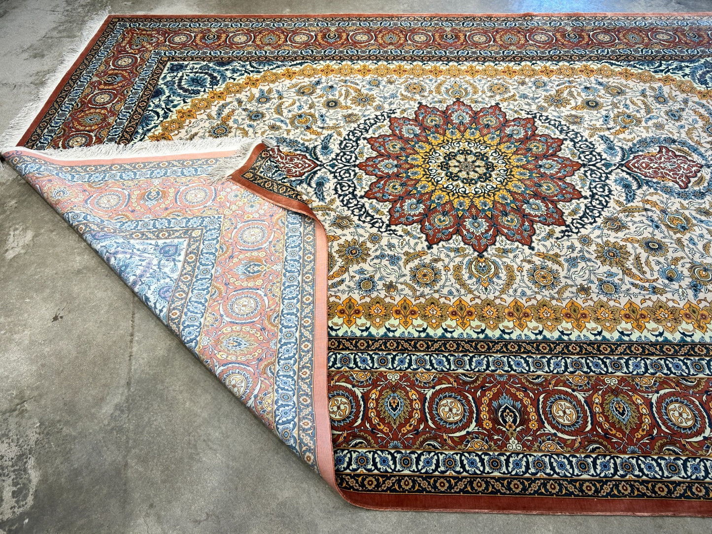 7'3"x10'7" Exquisite Extra-Fine Hand-Knotted 100% Silk Qume Carpet - Area Rug