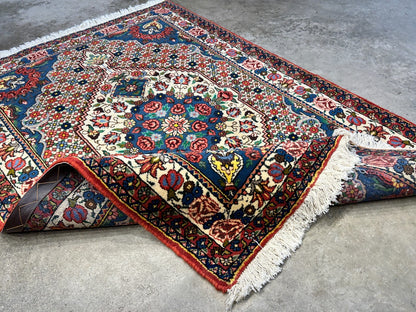 3'5"x4'11" Hand-Knotted 100% Lamb Wool Bakhtiarie Area Rug