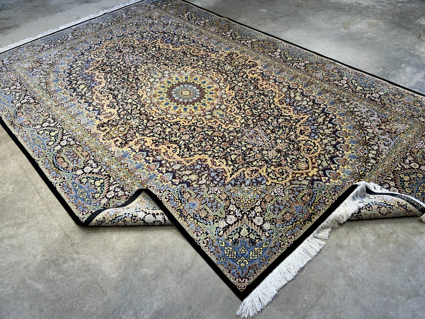 6'5"x9'10" Exquisite Hand-Knotted 100% Silk Qume Rug