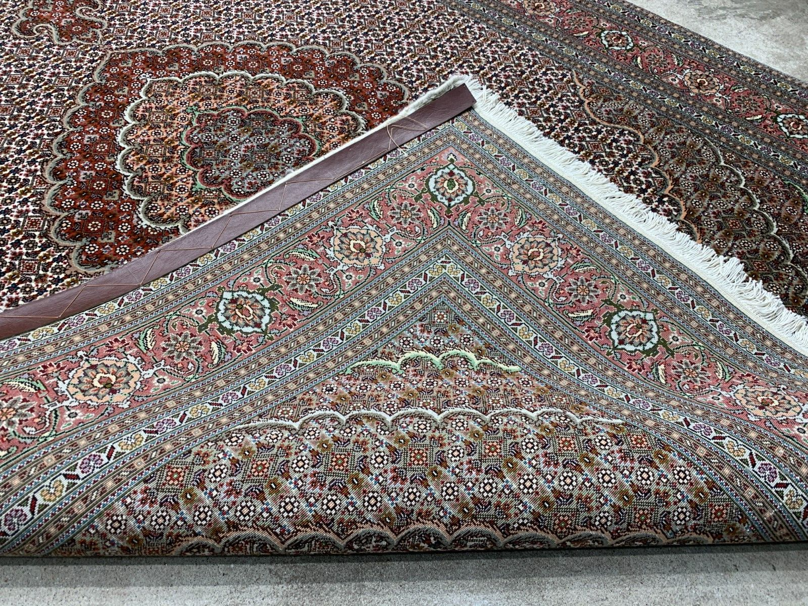 5'1"x6'10" Fine Hand-Knotted Wool & Silk Blend Tabrize Mahi Carpet - Area Rug