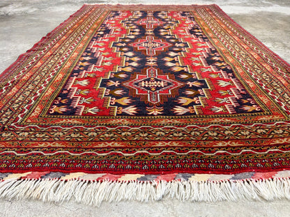 3'11"x6'3" Hand-Knotted 100% Wool Pile Geometric Rug