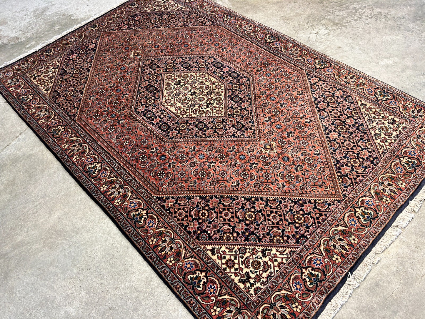 3'8"x5'6" Hand-Knotted 100% Wool Bidjare Carpet - Area Rug