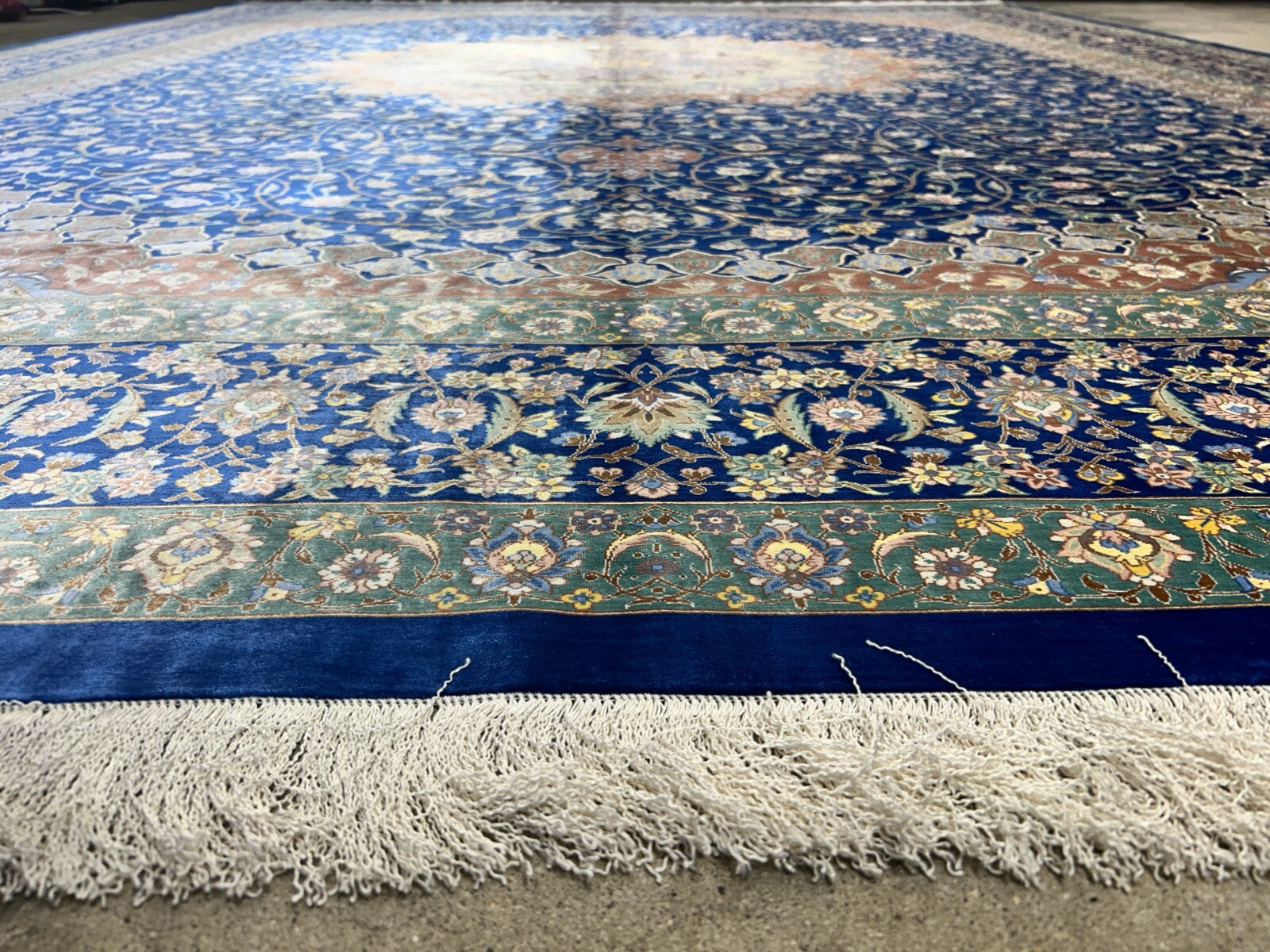 10'1"x13'1" Exquisite Signed Hand-Knotted 100% Silk Qume Rug