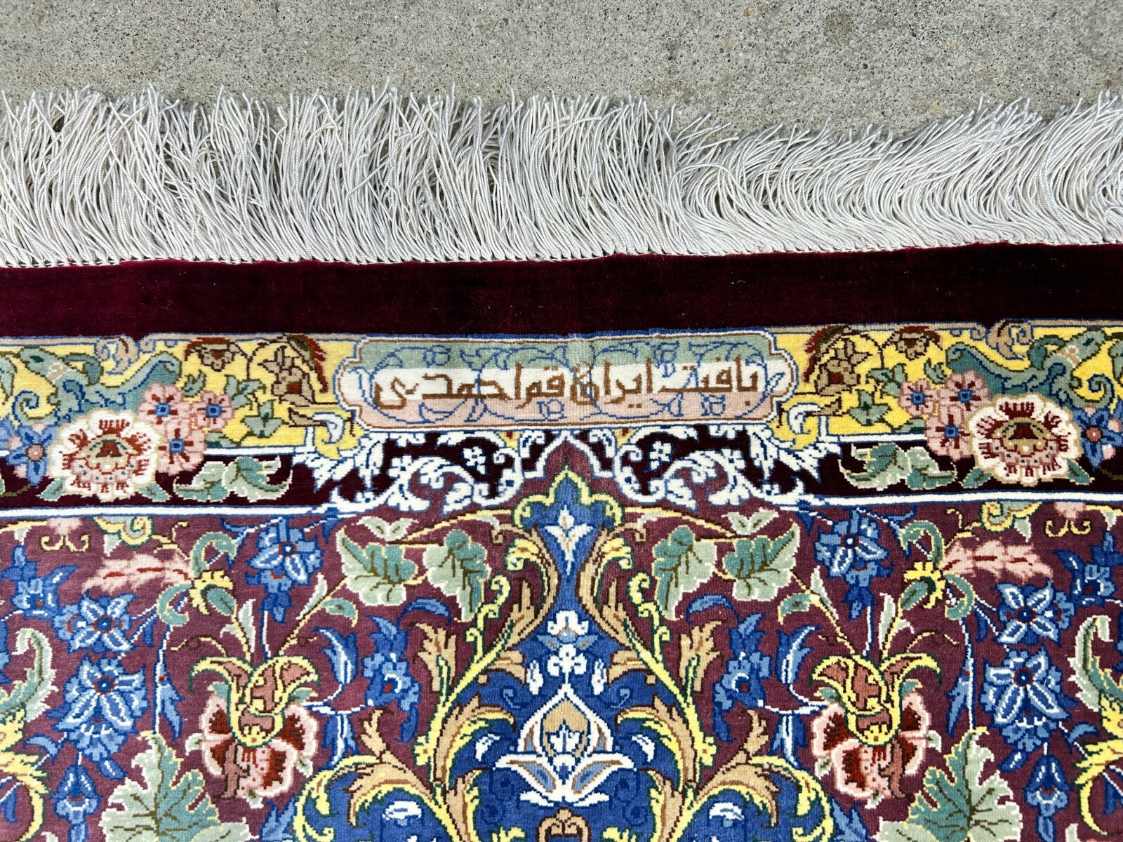 5'4"x8'2" Exquisite Extra-Fine Hand-Knotted 100% Silk Qume Carpet - Area Rug