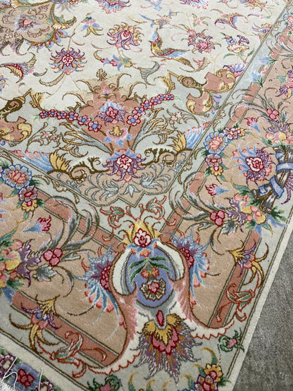 4'10"x6'10" Very Fine Hand-Knotted Wool & Silk Blend Tabrize Carpet - Area Rug