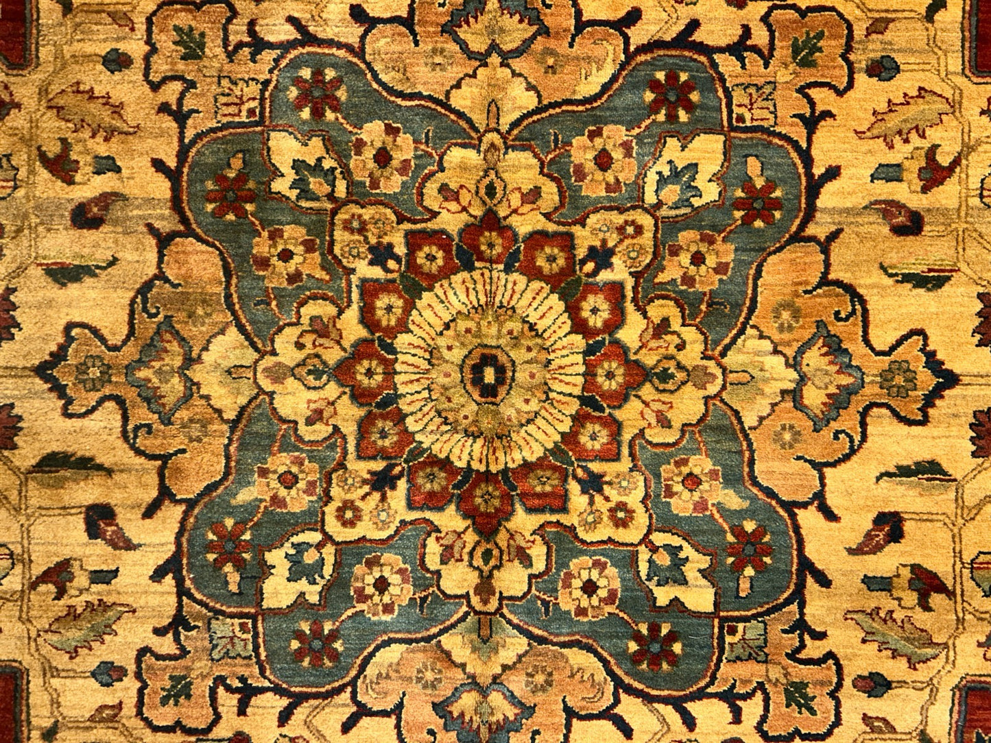 11'11"x15'5" Hand-Knotted 100% Wool Pile Herize Area Rug - Carpet