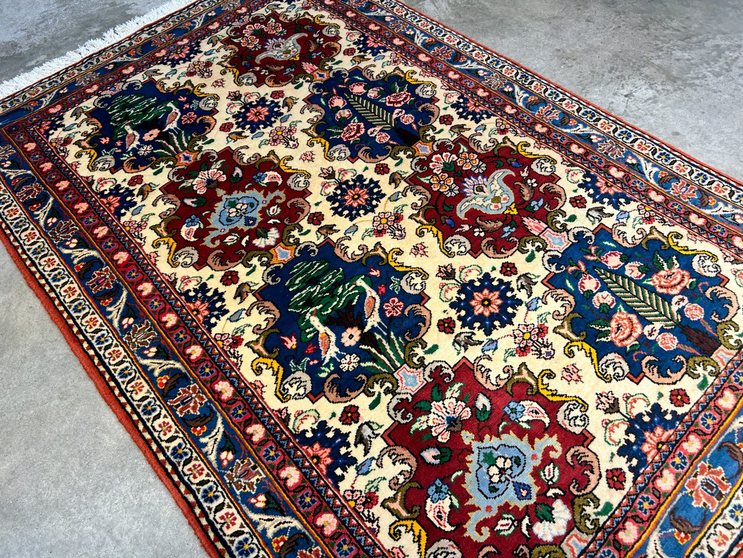 3'x5'1" Hand-Knotted 100% Wool Pile Bakhtiarie Area Rug