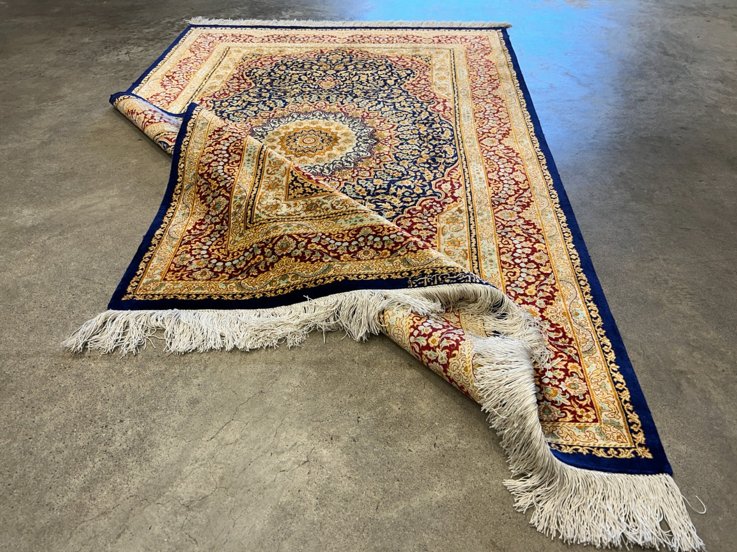 3'3"x5' Exquisite Extra-Fine Hand-Knotted 100% Silk Qume Area Rug - Carpet