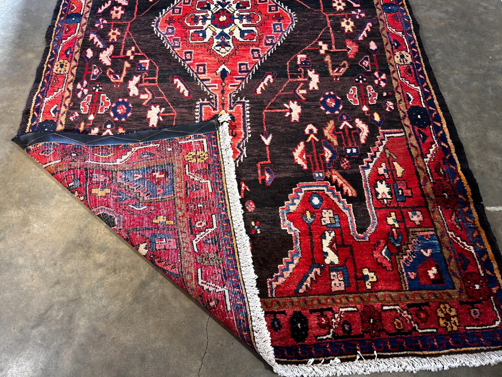 4'10" x 8'1'' Hand-Knotted 100% Wool Pile Hamadane Area Rug
