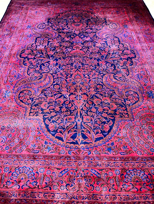 Collector Antique 8'6"x12' Extra Fine Hand-Knotted Wool Kashane Rug