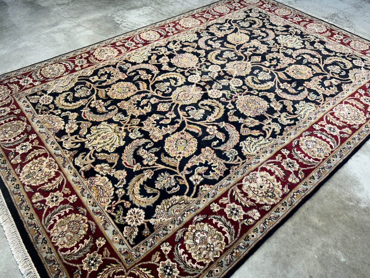 6'2"x9'4'' Hand-Knotted 100% Wool Pile Indo-Agra Area Rug - Area Carpet
