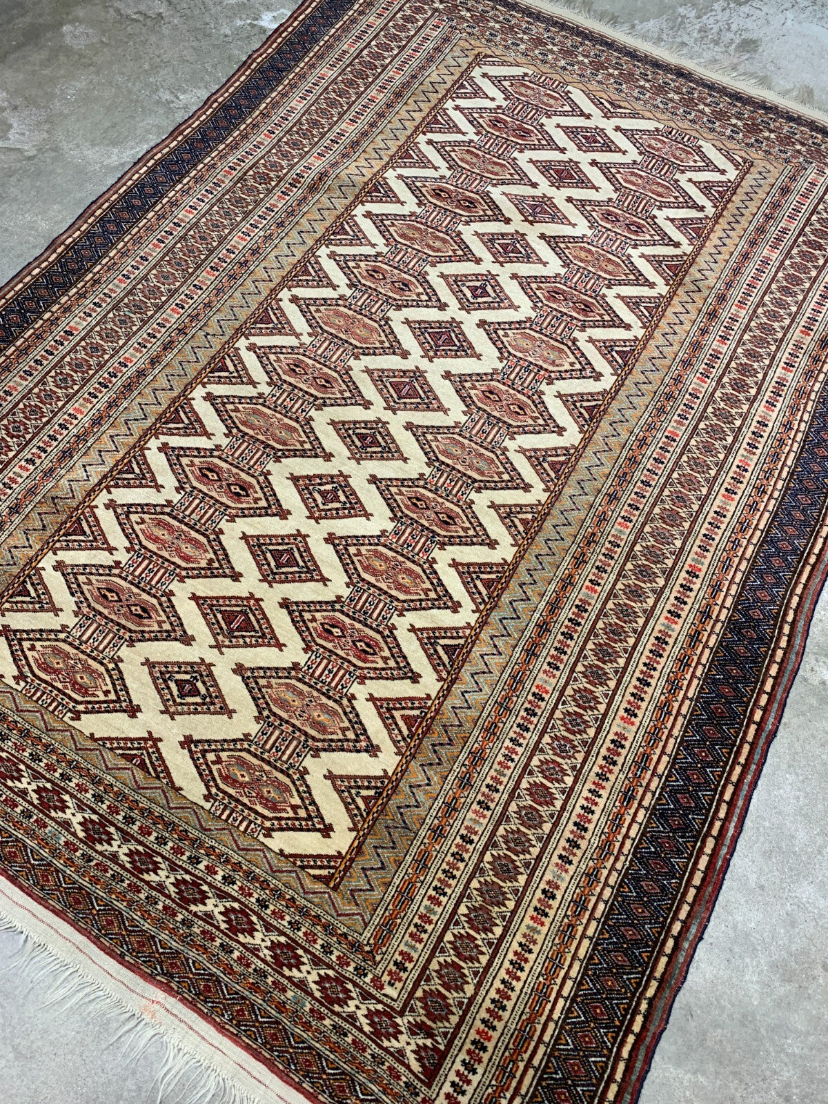 4'4" x 5'9" Hand-Knotted 100% Wool Pile Turkomane Area Rug - Handmade Carpet