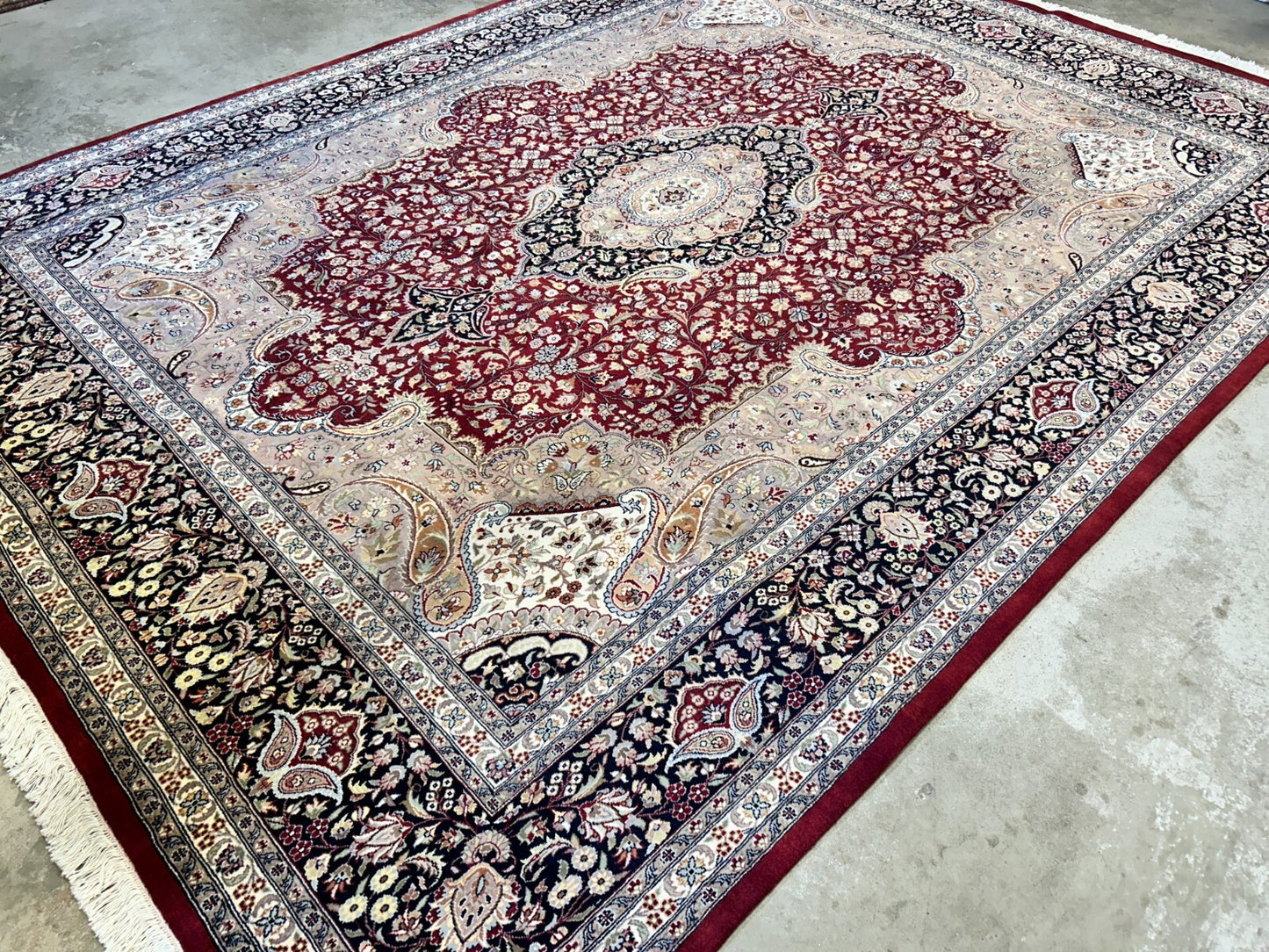 9'x12' Hand-Knotted 100% Wool Pile Tabrize Carpet - Area Rug
