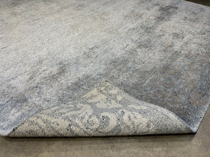 5'8"x7'10'' Hand-Knotted Wool & Silk  Pile Modern Area Rug - Carpet