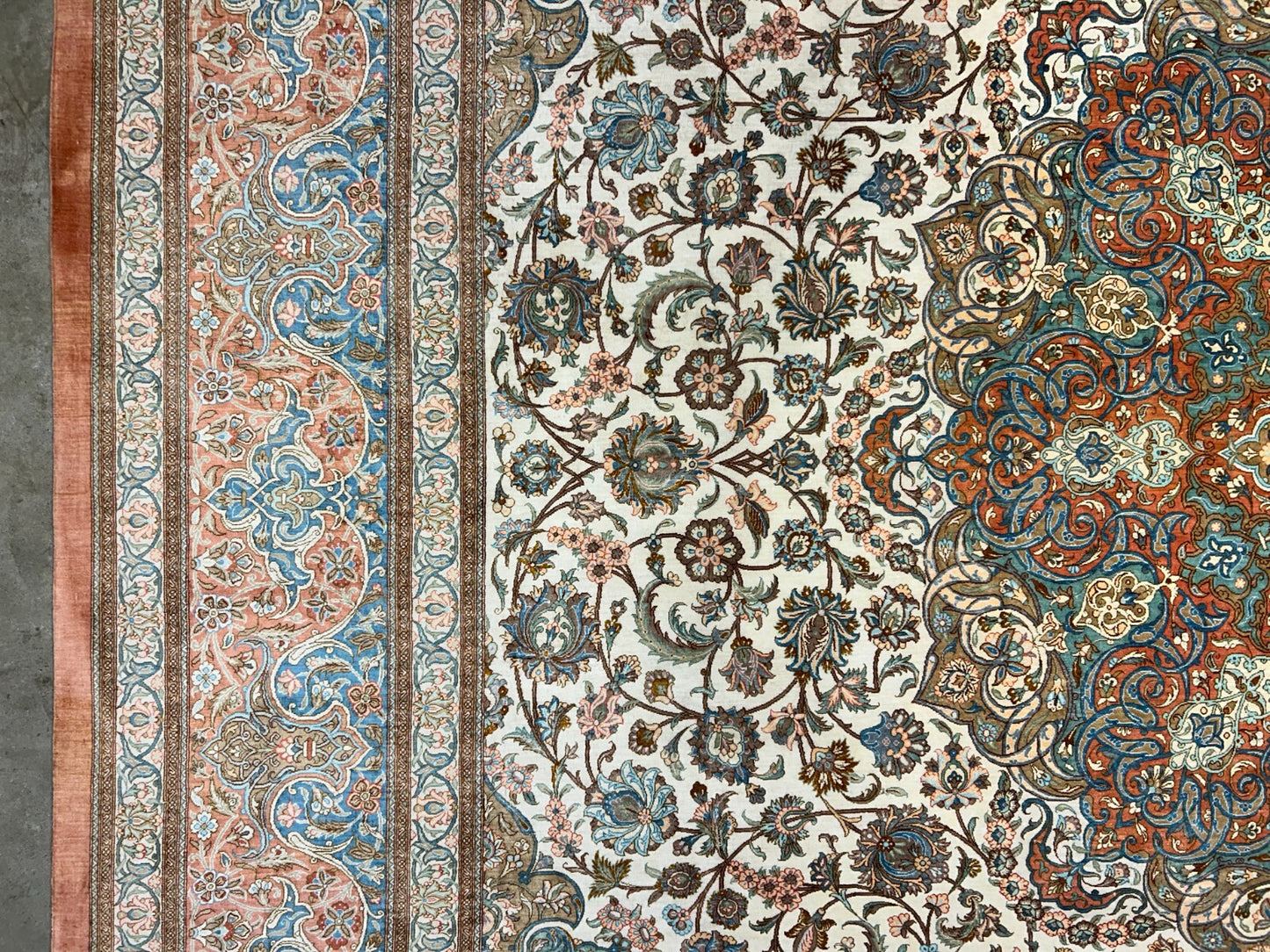 9'10"x13' Exquisite Signed Hand-Knotted 100% Silk Qume Rug