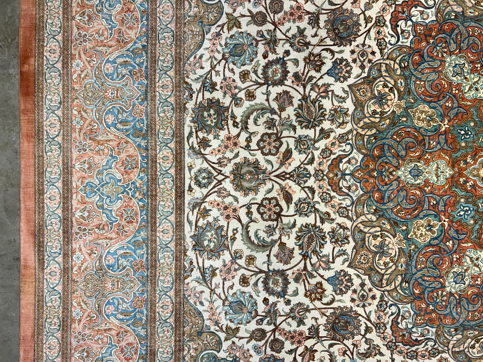 9'10"x13' Exquisite Signed Hand-Knotted 100% Silk Qume Rug