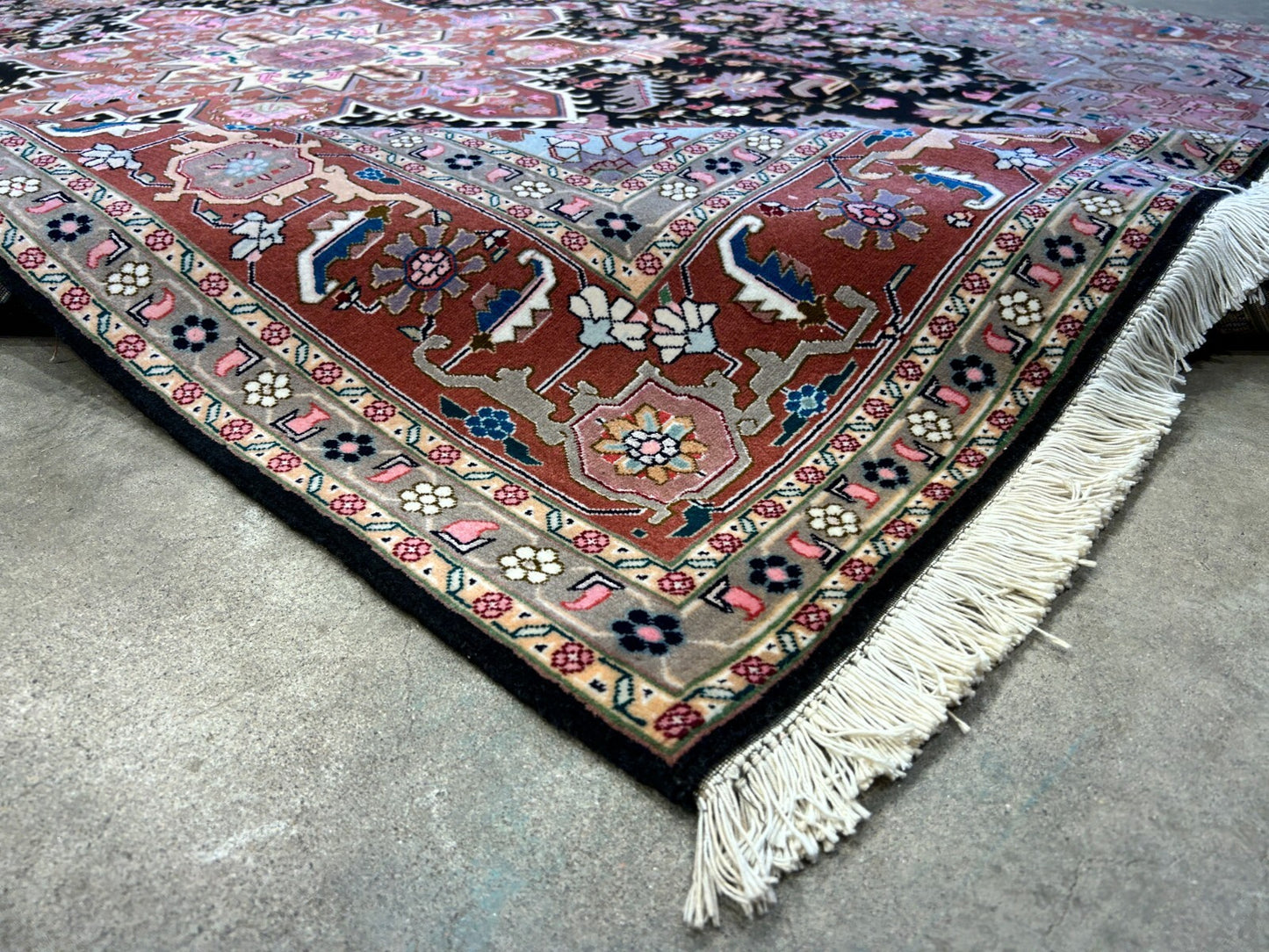 6'6"x9'6" Fine Hand-Knotted Wool & Silk Blend Tabrize Herize Carpet - Area Rug