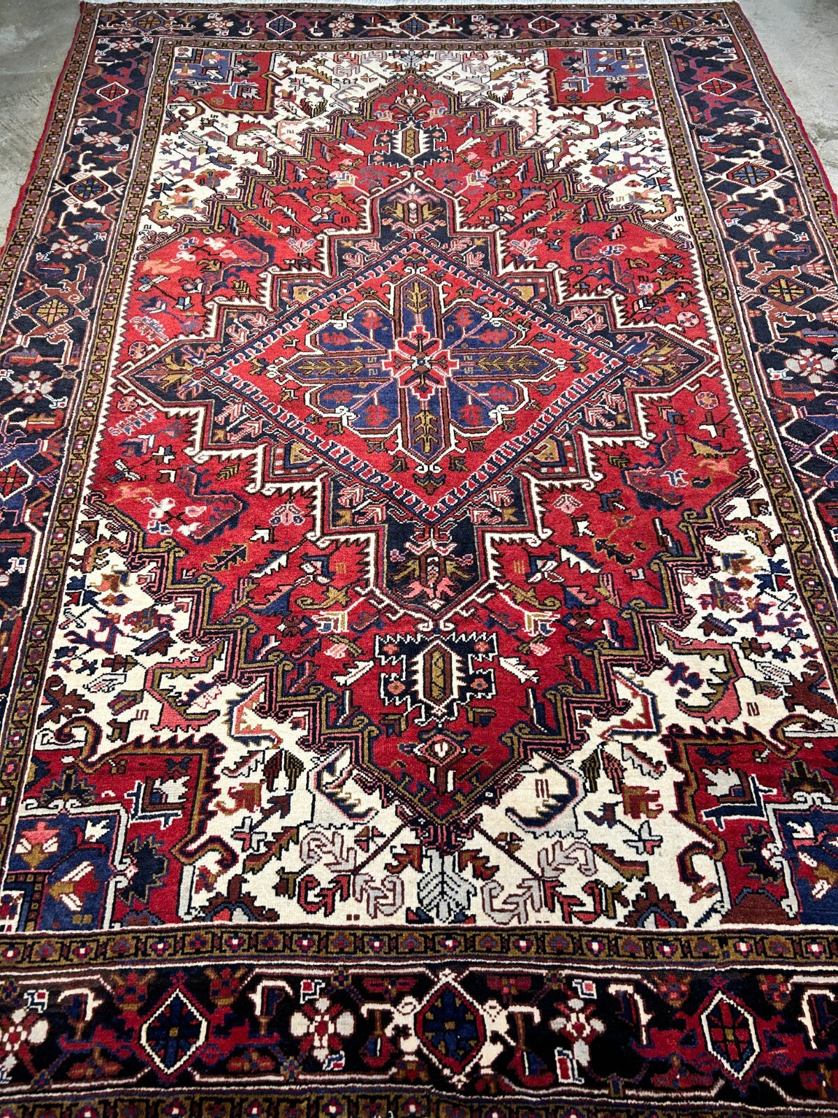 7'3"x10'3" Hand-Knotted 100% Wool Herize Carpet - Area Rug