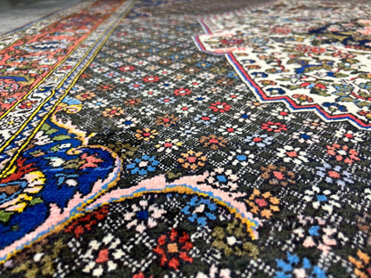 6'7"x9'9" Hand-Knotted 100% Wool Pile Bakhtiarie Carpet - Area Rug