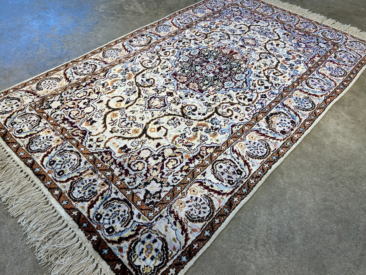 3'x5' Hand-Knotted 100% Kashmiri Silk Oriental Rug