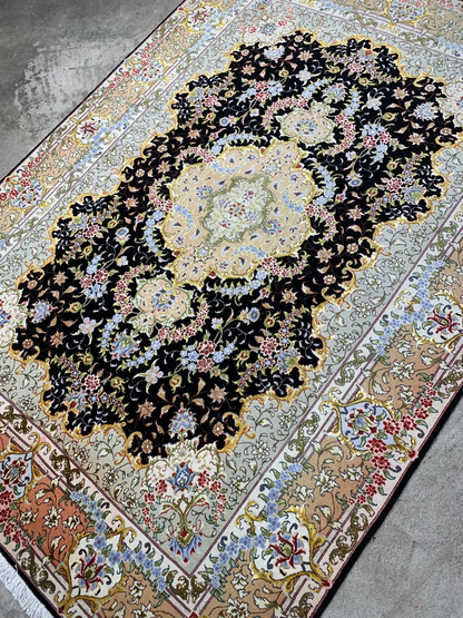 5'1"x7'1" Very Fine Hand-Knotted Wool & Silk Blend Tabrize Carpet - Area Rug