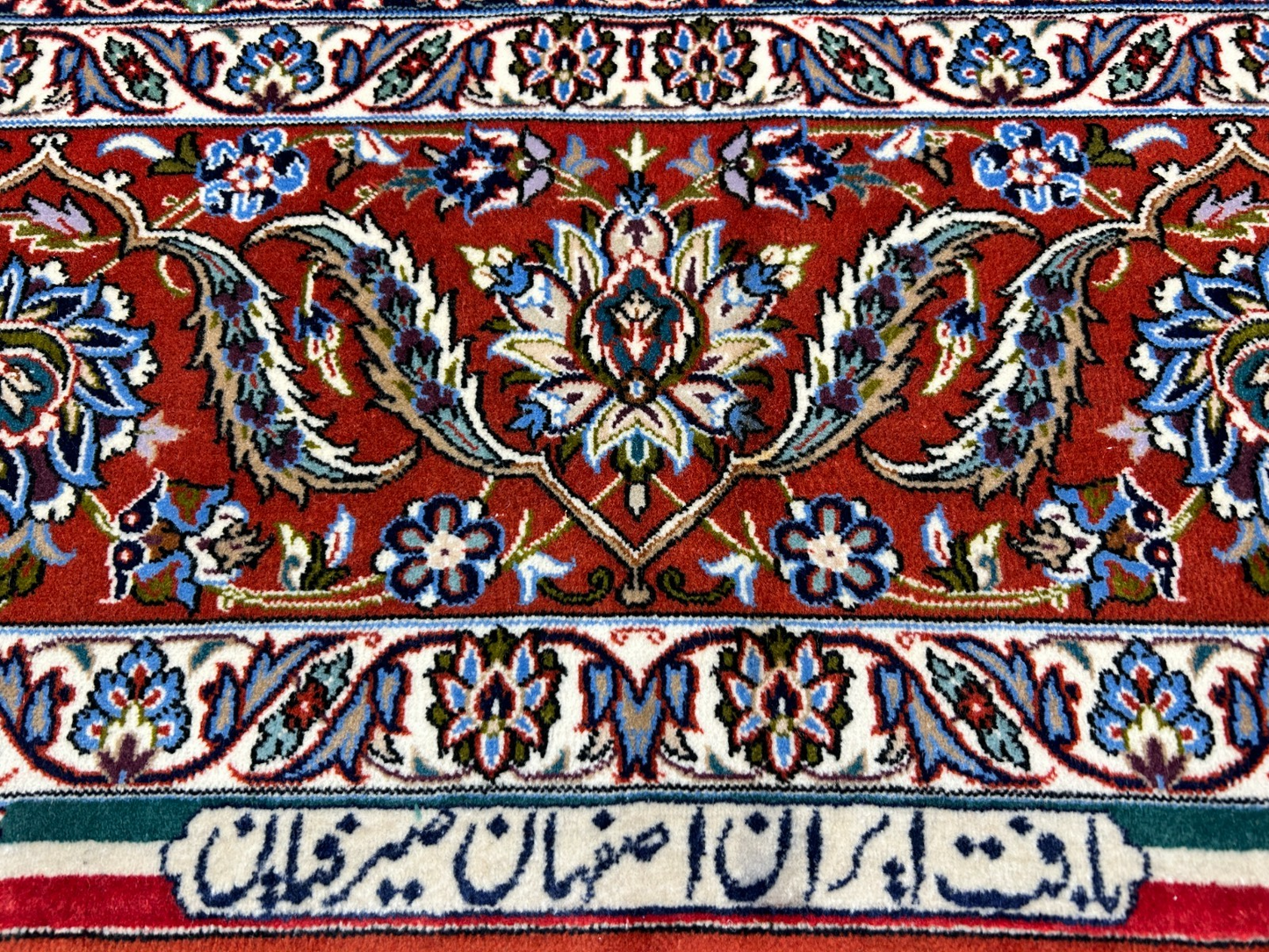 6'9"x9'10" Extra Fine Hand-Knotted Wool & Silk Isfahane Seirafian Rug